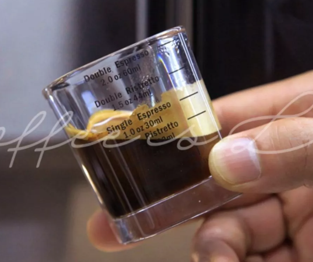 How to Remove Coffee Stains from Teeth